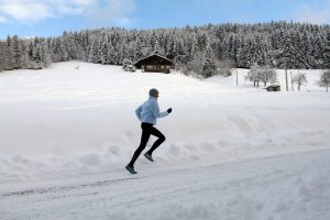 Fast and Light magazine photo Tim Barnett snow running